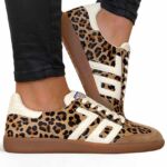 Genuine Leather : la référence des sacs à main en cuir | Corner Shoes - For Trendy Girl Back 70 Sneakers Cloud P23 Léopard Cuir Et Daim pour femme