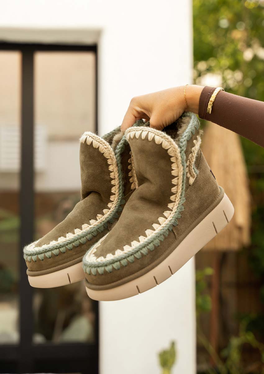 mou-boots-fourrées-kaki-en-laine-de-mouton-chaude-et-elegante-pour-l-hiver-2026 Bottines Mou Kaki FW531025A Moo | Corner Shoes - For Trendy Girl