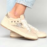 Guide des Tailles Semerdjian : Comment chaussent les sneakers SMR 23 ? | Corner Shoes - For Trendy Girl Basket Semerdjian Dany D359 – Daim Beige & Paillettes Dorées pour femme
