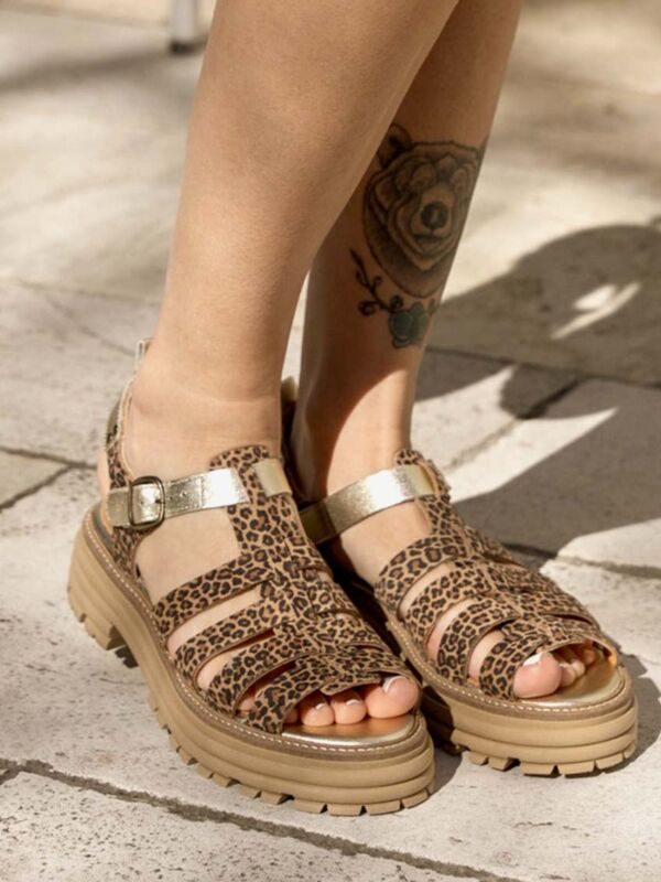 Sandales Minka Design femme collection été 2026 motif léopard - Chaussures plateforme semelle épaisse bride métallique dorée - Style tendance animal print