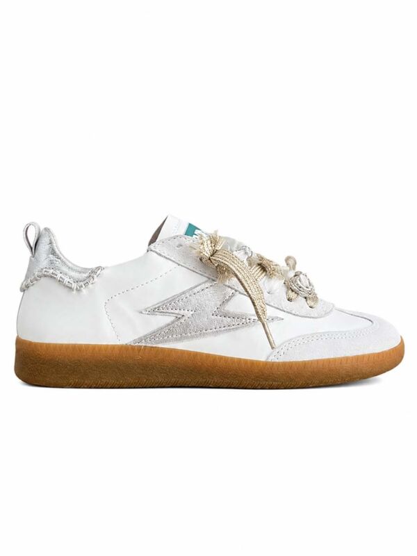 Basket femme Semerdjian SMR23 Kayla E108 blanche vue de profil, semelle gomme, éclair argenté, lacets bijoux et détails fantaisie, collection automne hiver 2026 2027.