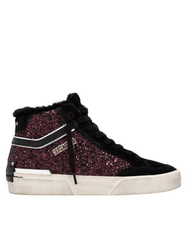 Crime London Recut High I Baskets Femme Paillettes Bordeaux Crime London RECUT HIGH : basket femme paillettes bordeaux vue profil, daim noir, col fourrure, semelle blanche effet usé